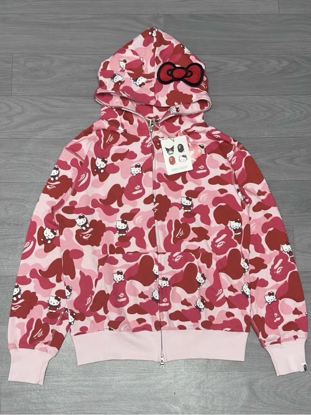 BAPE x Sanrio Hello Kitty Pink Camo Full Zip Hoodie NWT Size M